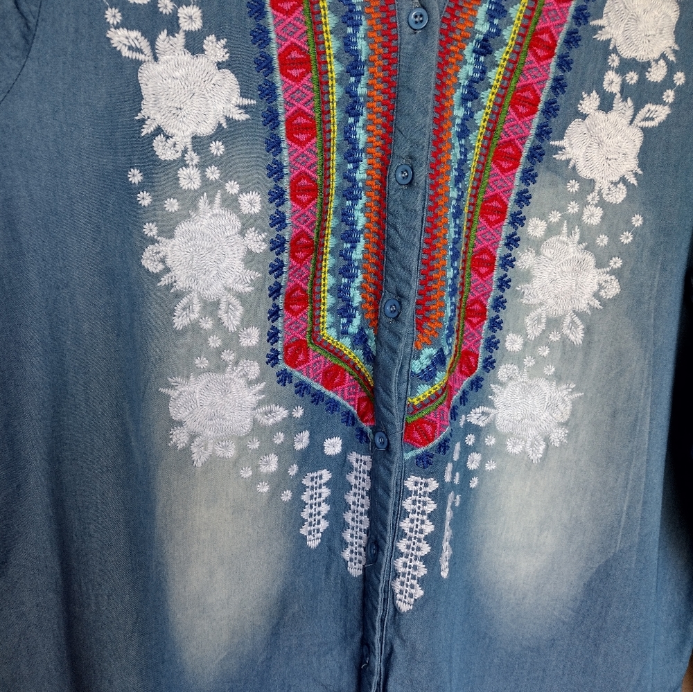 ๐ Andree by UNIT Women's Top Long Sleeve Embroidered Floral #0341 - Picture 13 of 14